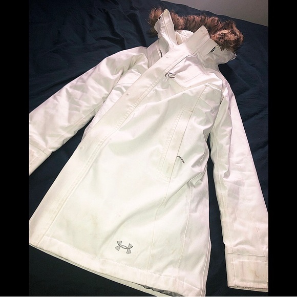 Women’s under armour parka - Picture 2 of 6
